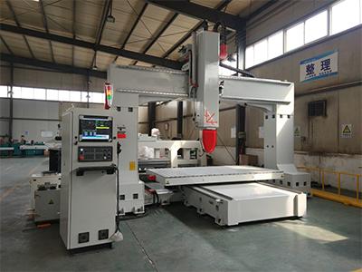 Máquina CNC de 5 ejes