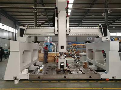 Centro de mecanizado CNC de 5 ejes