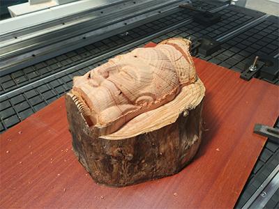 Fresadora CNC de 4 ejes