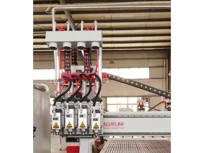 Fresadora CNC de 4 ejes