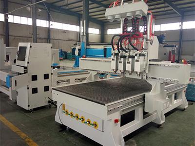 Fresadora CNC de 4 ejes