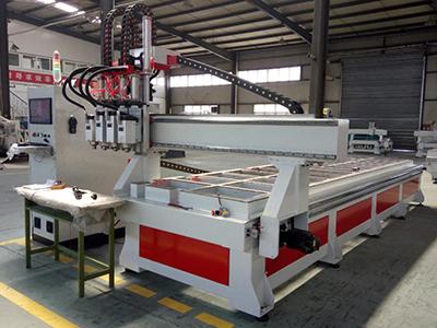 Fresadora CNC de 4 ejes