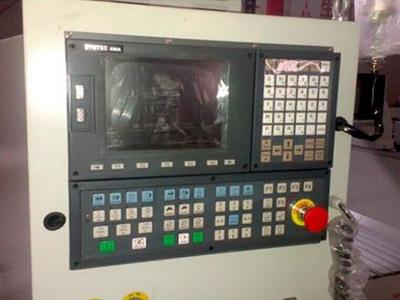 Fresadora CNC de 16 ejes
