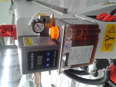 Fresadora CNC de 16 ejes