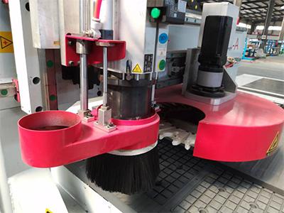 Fresadora CNC de 16 ejes