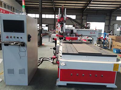 Fresadora CNC de 16 ejes